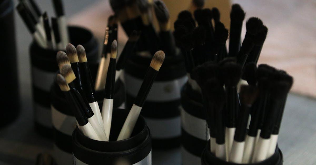 Od kropli do blasku: pędzle silikonowe, które zmieniają sposób aplikacji serum